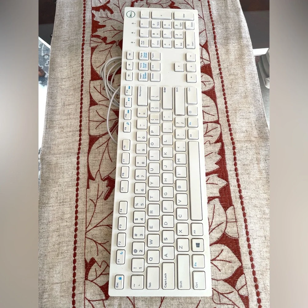 Dell Keyboard - Picture 3 of 3